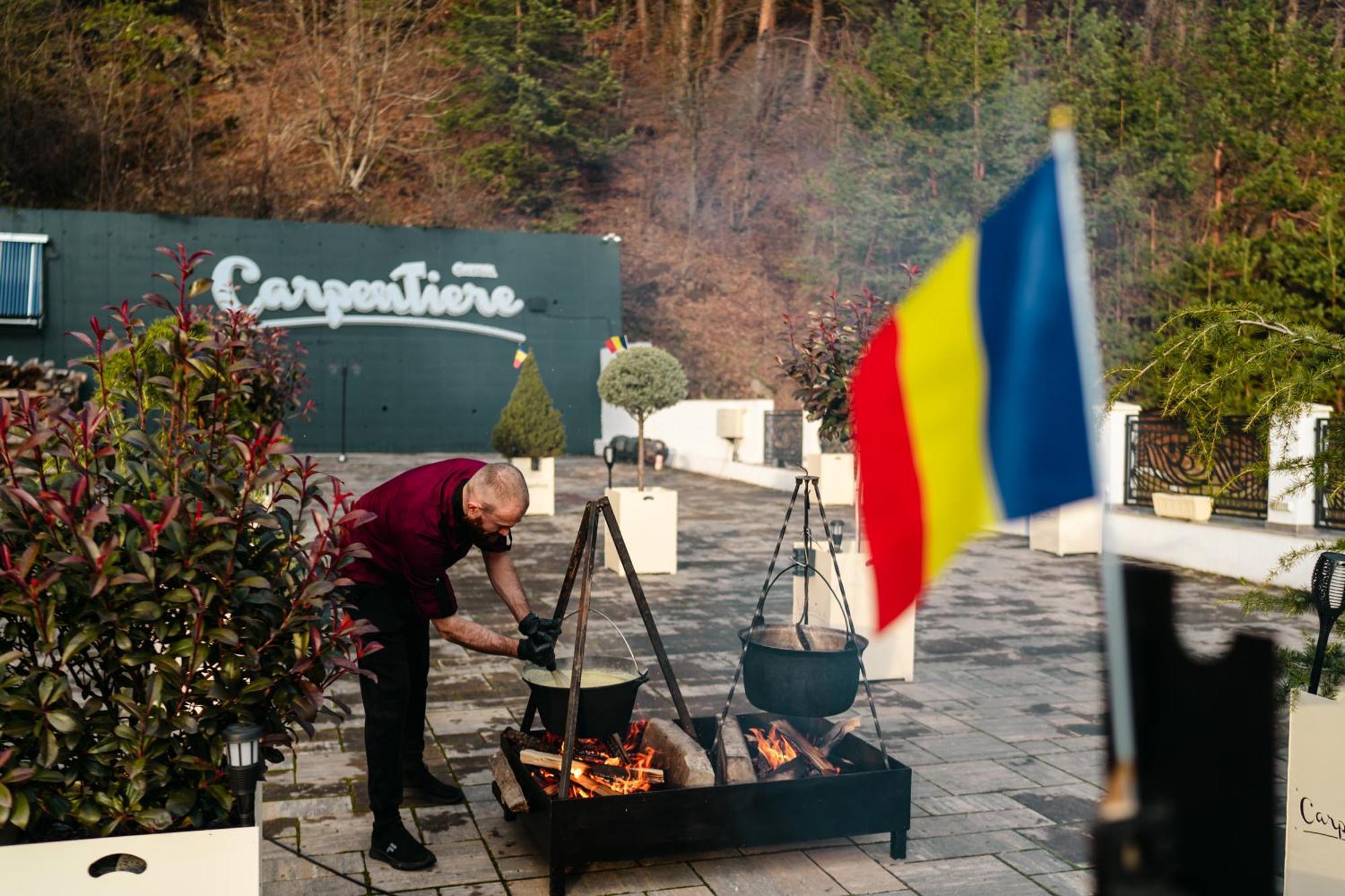 Carpentiere Arena Hotel Răşinari Exterior foto