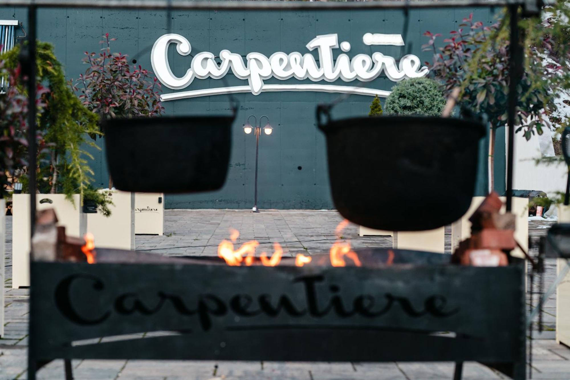 Carpentiere Arena Hotel Răşinari Exterior foto