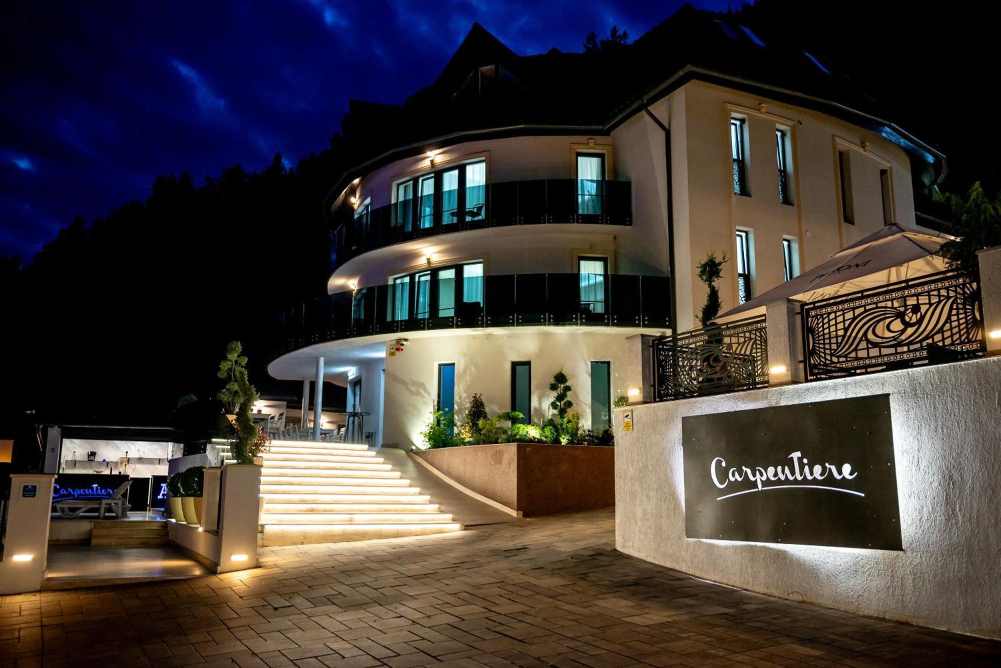 Carpentiere Arena Hotel Răşinari Exterior foto