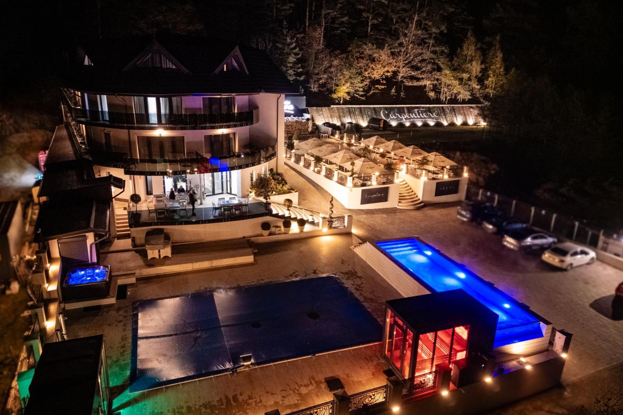 Carpentiere Arena Hotel Răşinari Exterior foto